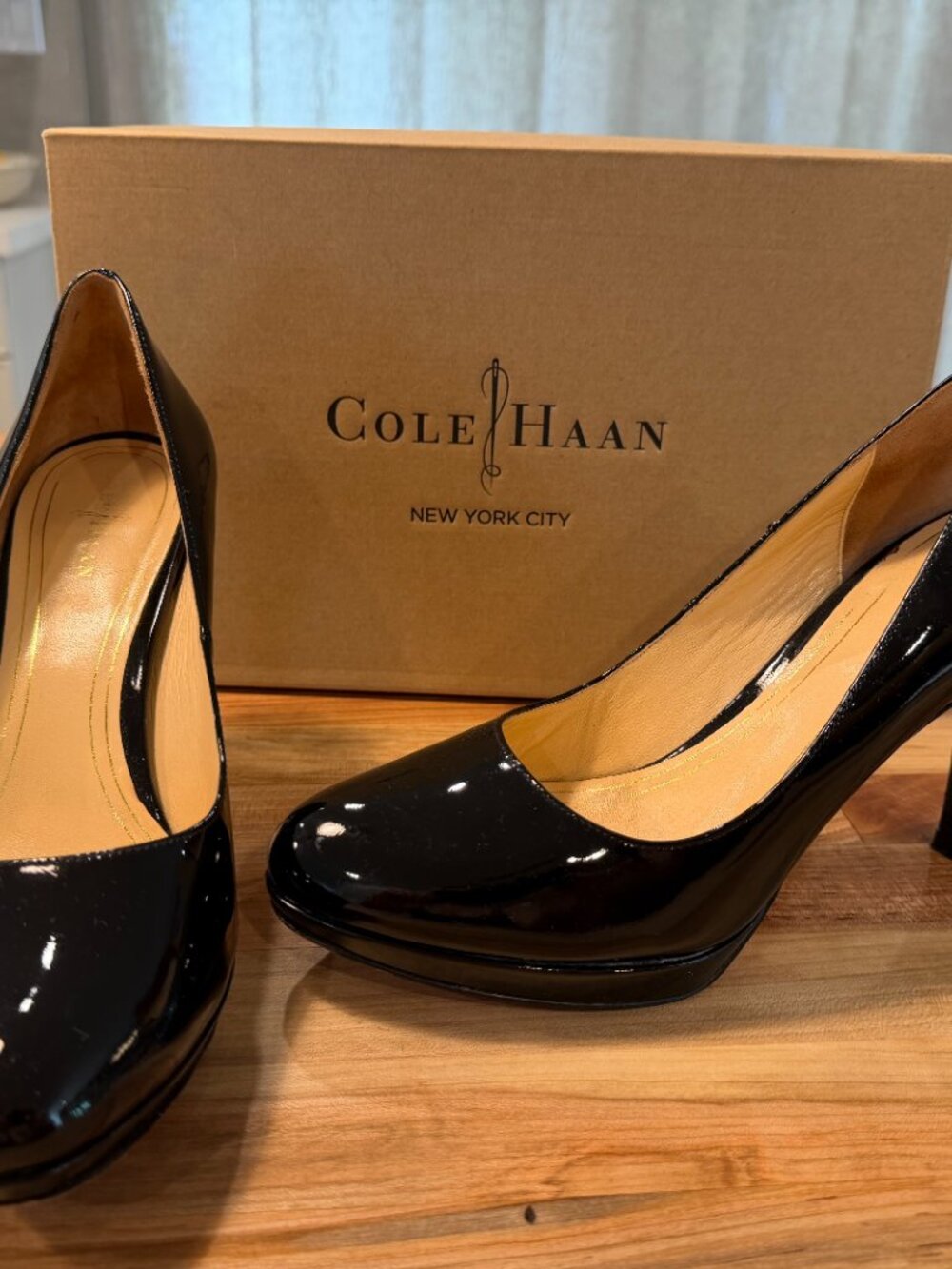 Cole Haan x Nike Air Chelsea Pump - Black Patent